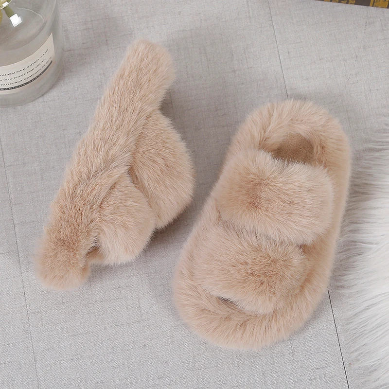 Kids Indoor Outdoor Slippers - Dziewczęce zimowe kapcie futrzane klasyczne proste